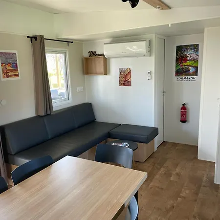 Mobil Récent En 5 étoiles Sur La Côte De Normandie 1400 M Houlgate